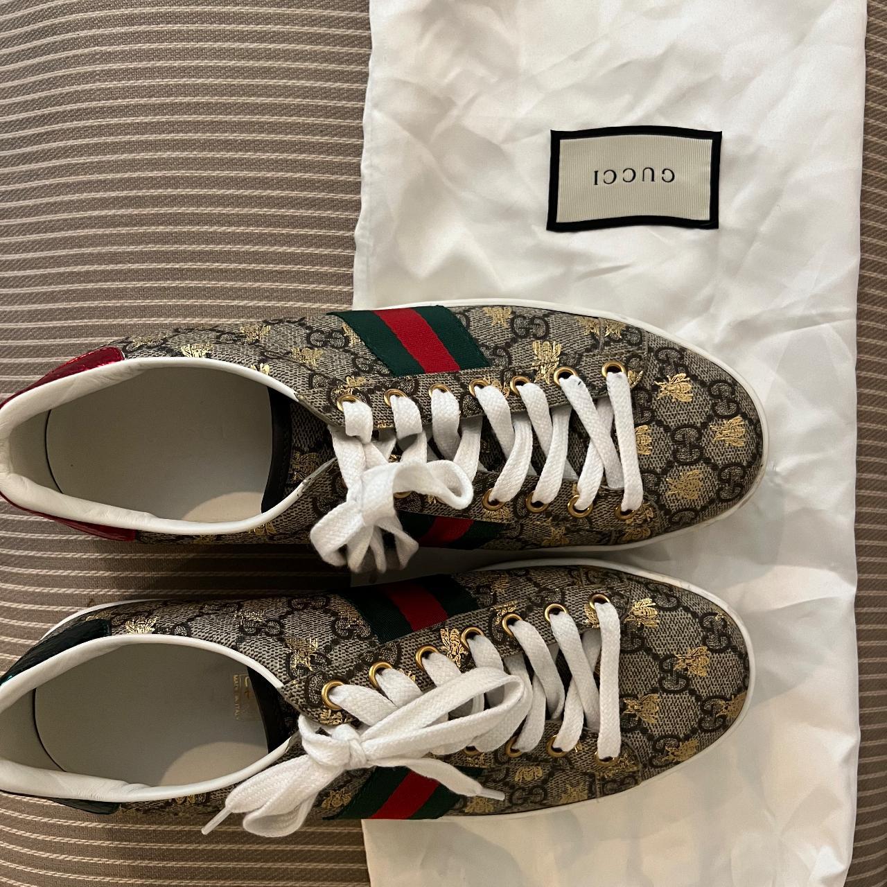 Gucci Bee Supreme Shoes size 39. Worn once. | Depop