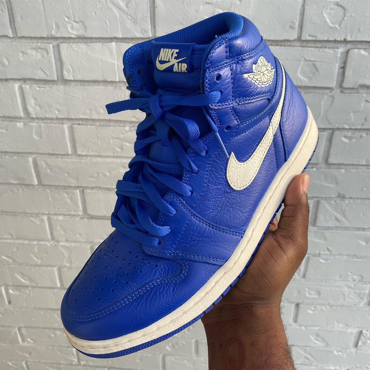 Jordan 1 hyper royal 2018 deals