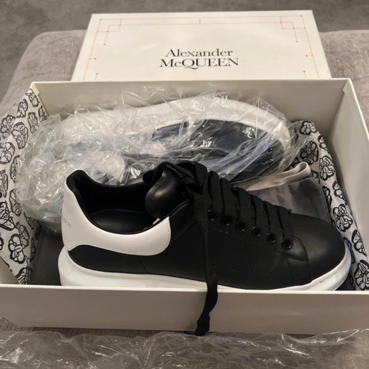 Alexander mcqueen trainer box best sale