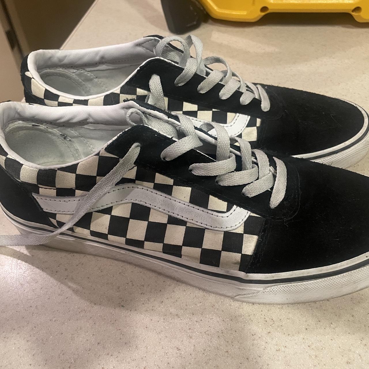 Vans yellow and black on sale checkerboard