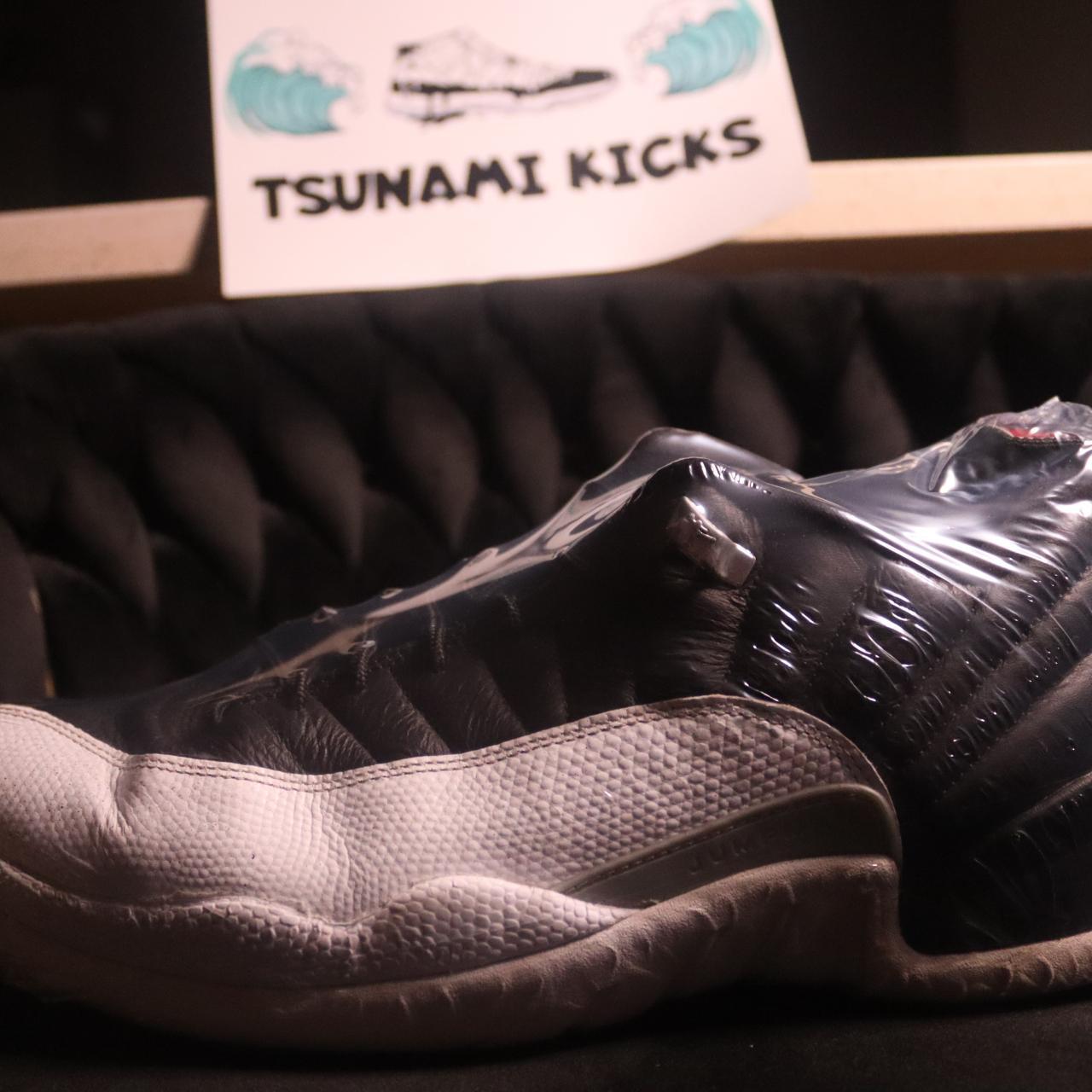 jordan 12 playoffs size 11