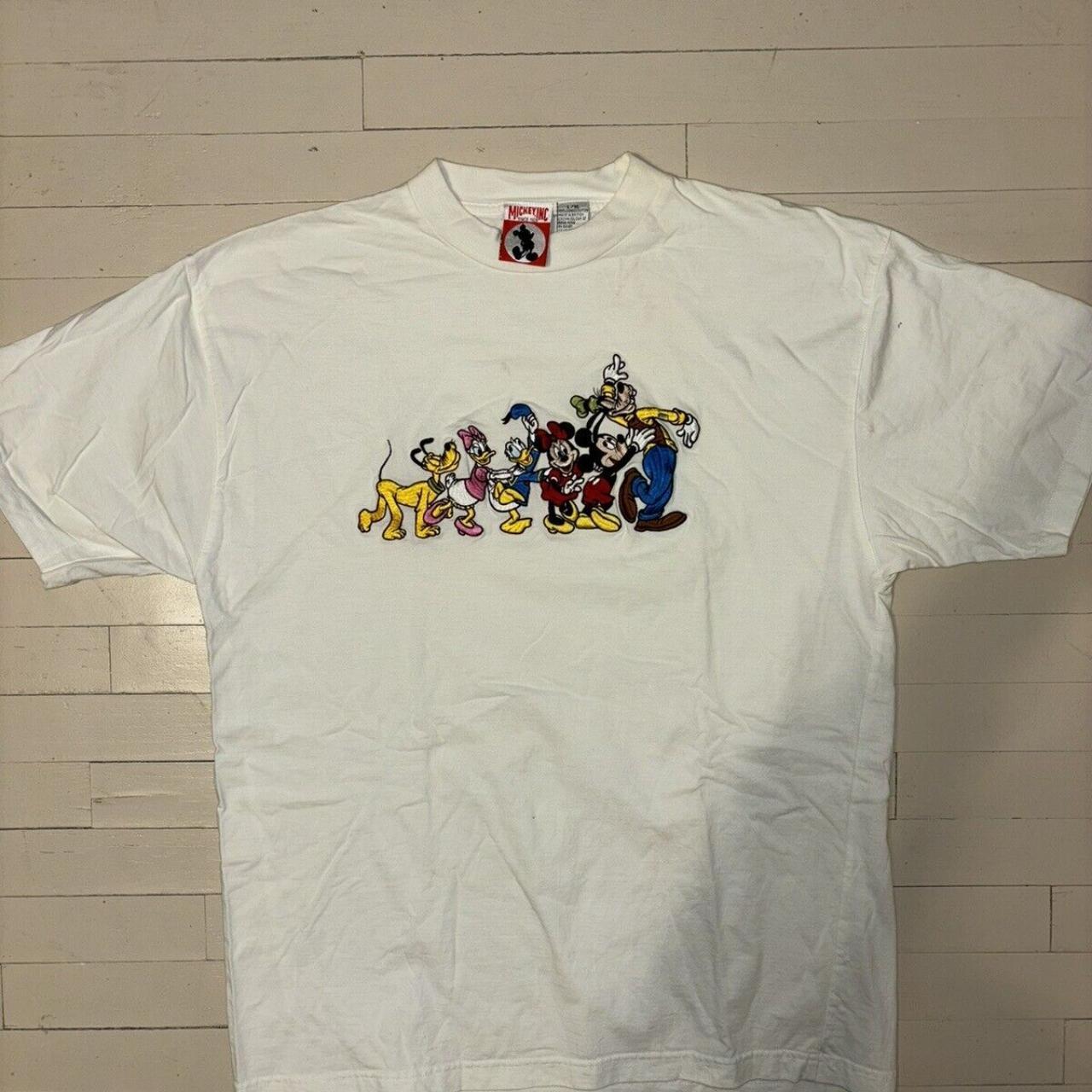 RARE vintage disney outlets embroidered tee