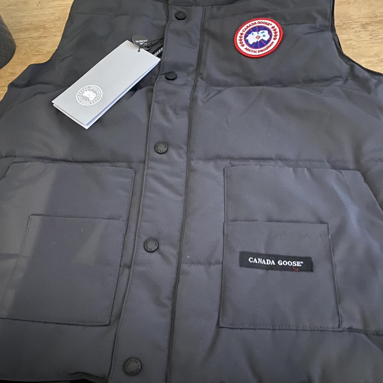 Canada goose gilet 2025 true to size