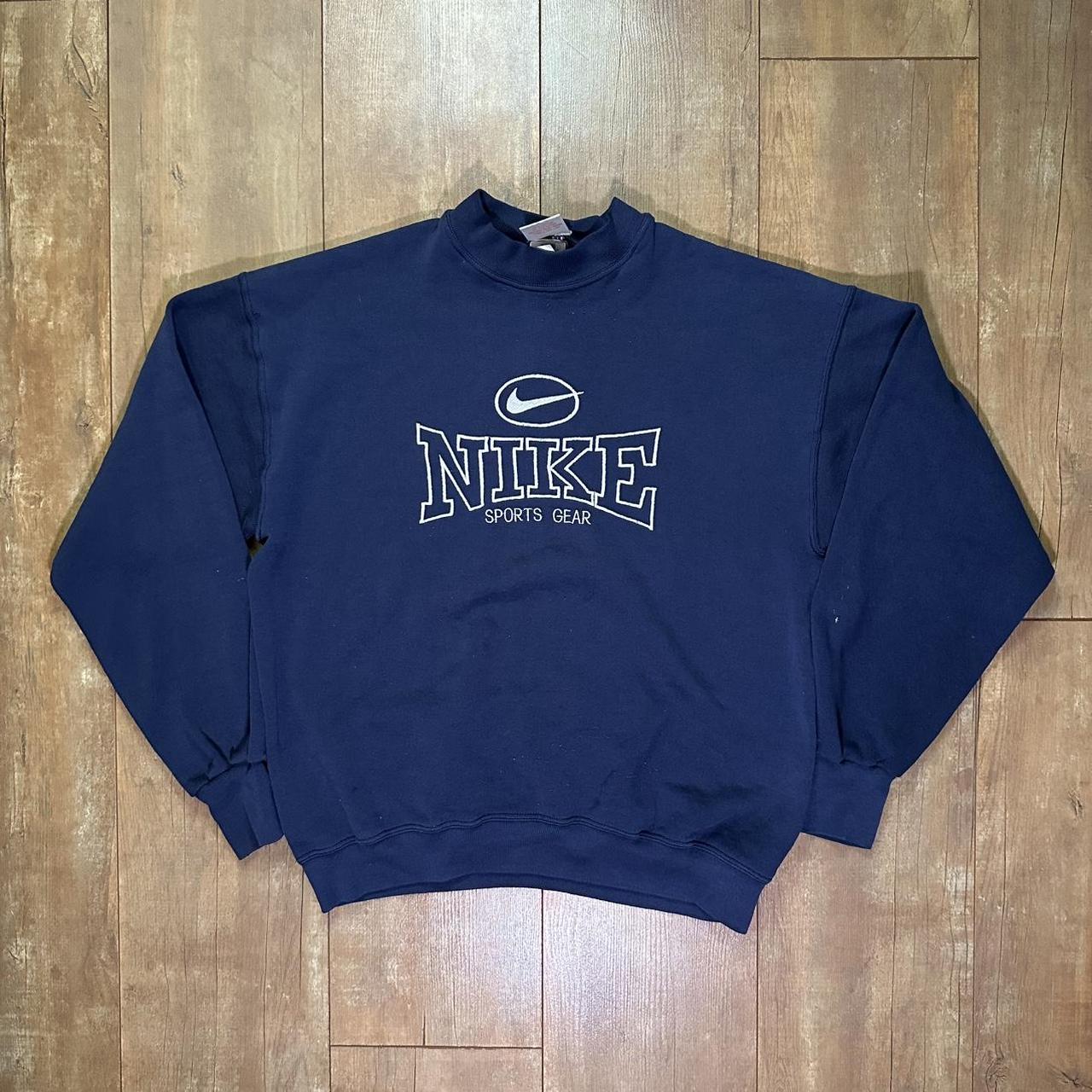 Nike crewneck-sweatshirt-vintage - Depop