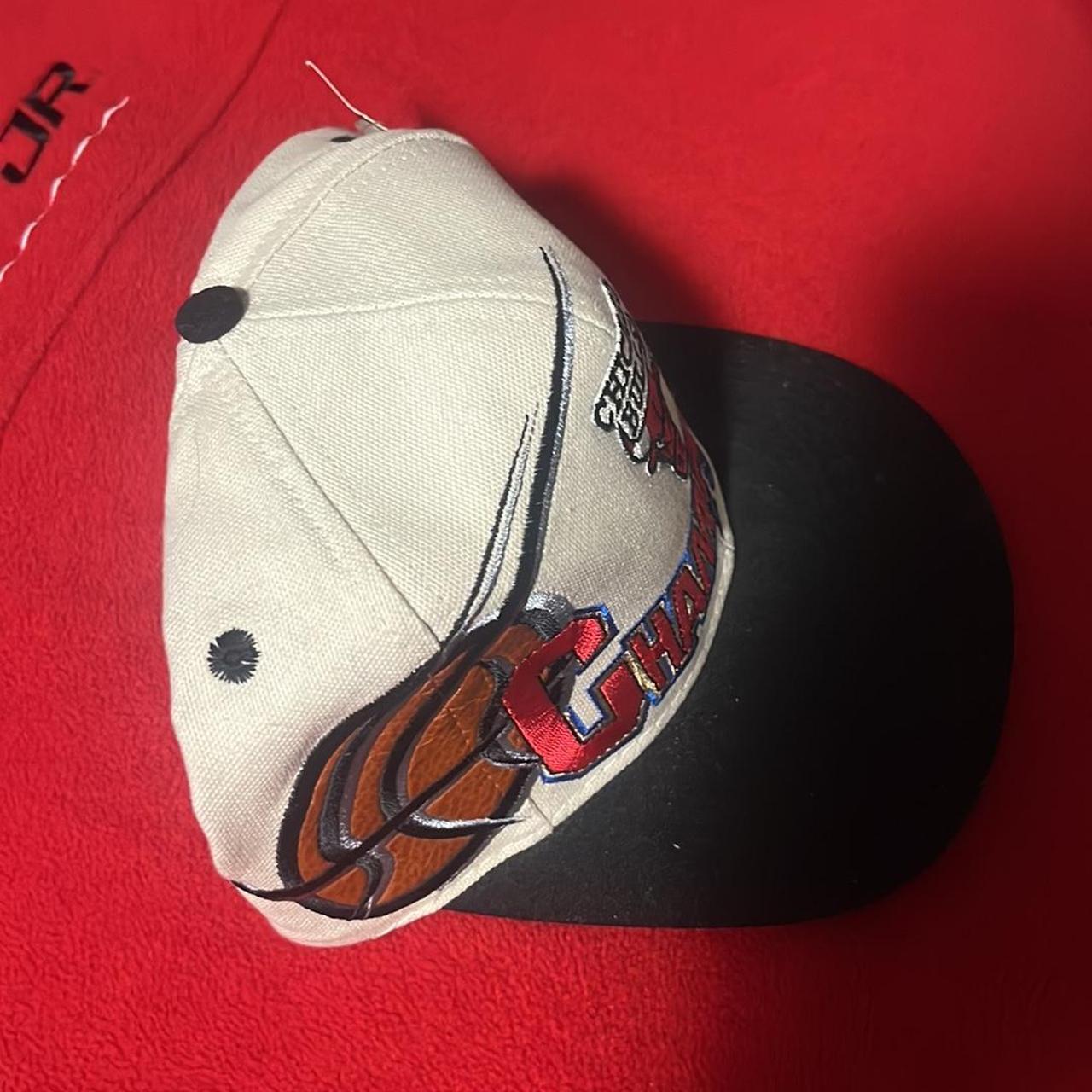 1996 bulls cap