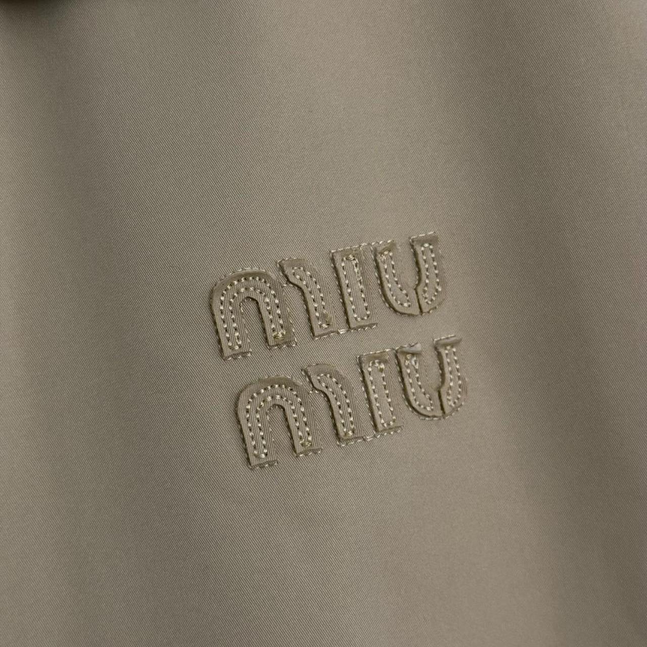 Miu Miu Women's Jacket - Tan/Cream - L – Miu Miu … - image 6