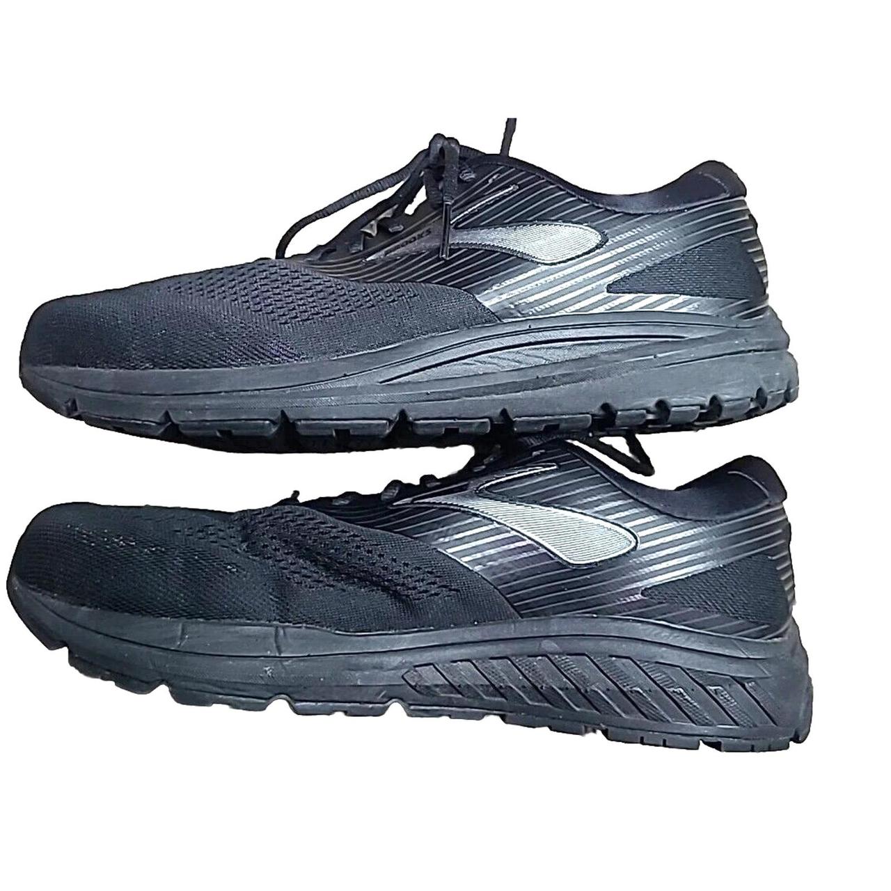 Brooks leather best sale running shoes