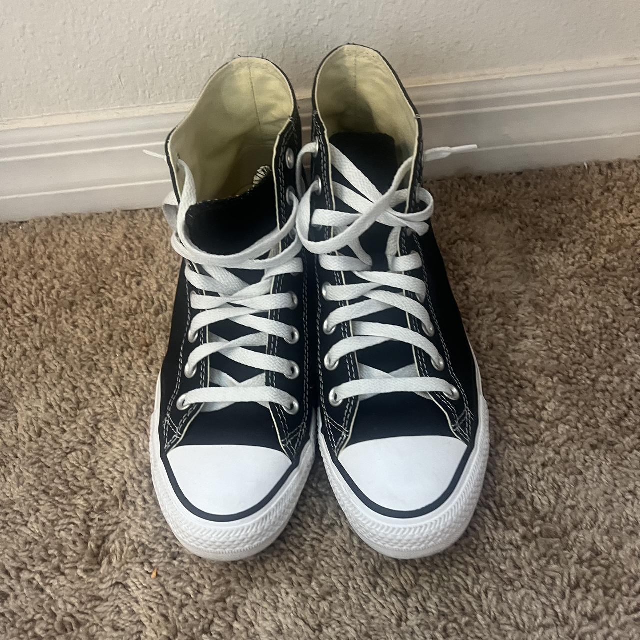 Chuck Taylor All Star women’s (9.5) only worn twice... - Depop