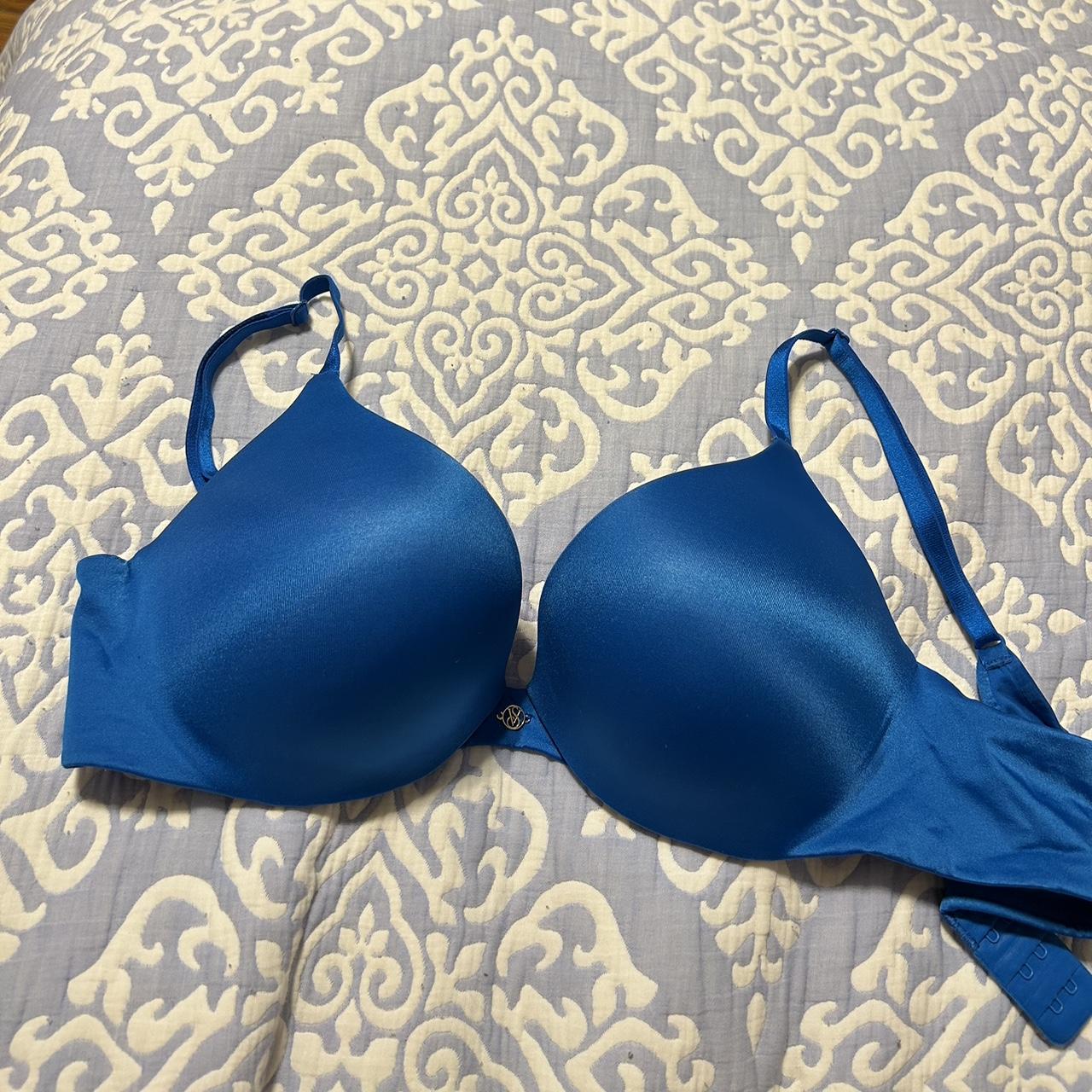VS bombshell bra 34D blue +2 cups used just a few - Depop