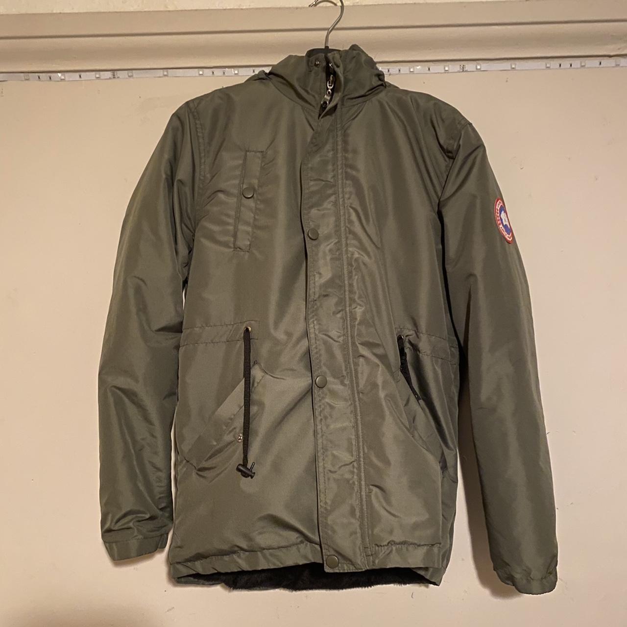 green canada goose coat - Depop