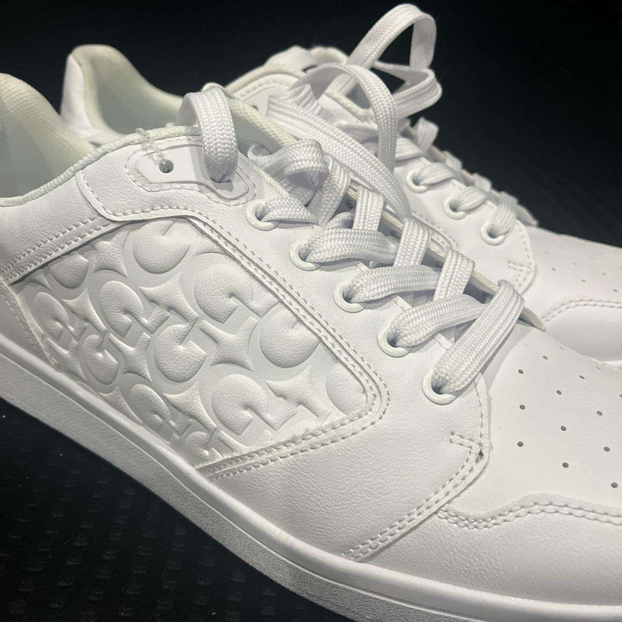 guess shoes black and white