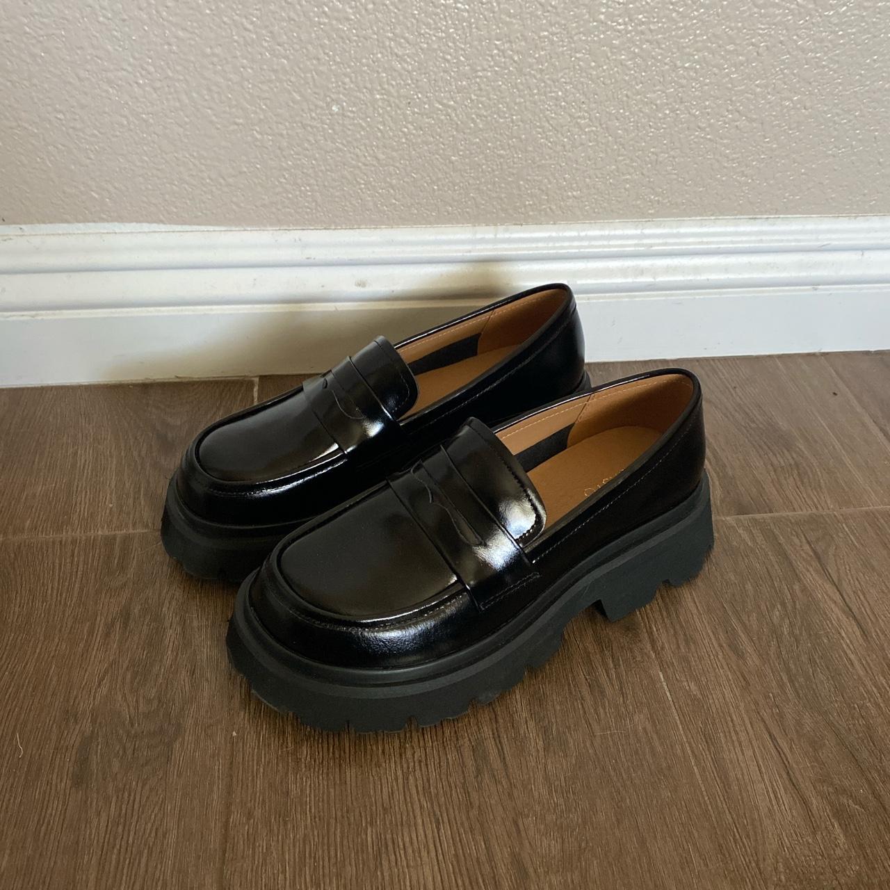 Women's Black Loafers Depop