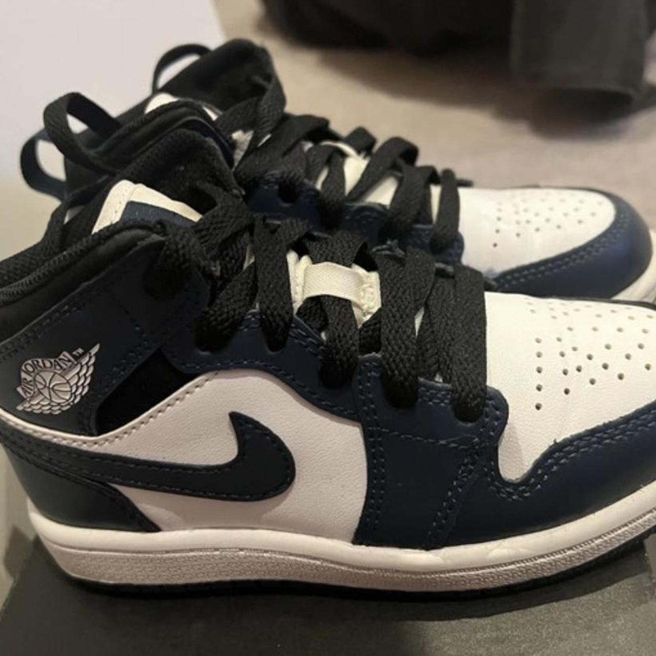 childrens nike trainers size 10.5