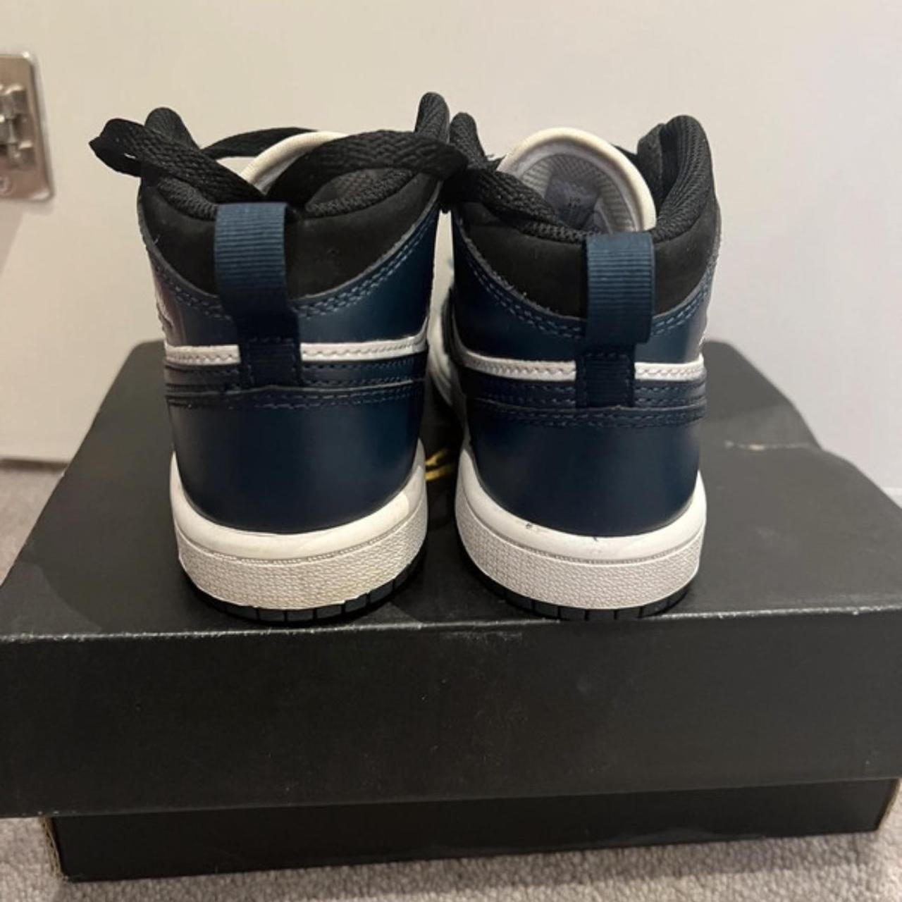 childrens nike trainers size 10.5