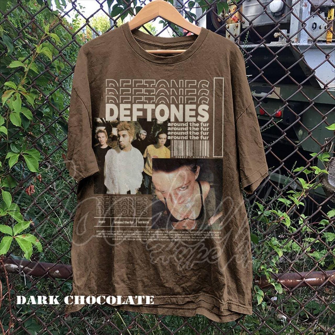 Deftones Trendy Shirt, Vintage Crewneck Unisex T-shirt