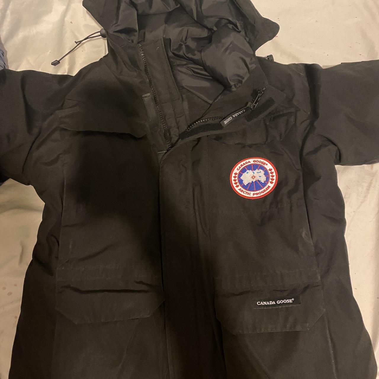 Canada goose coat jacket designer - Depop