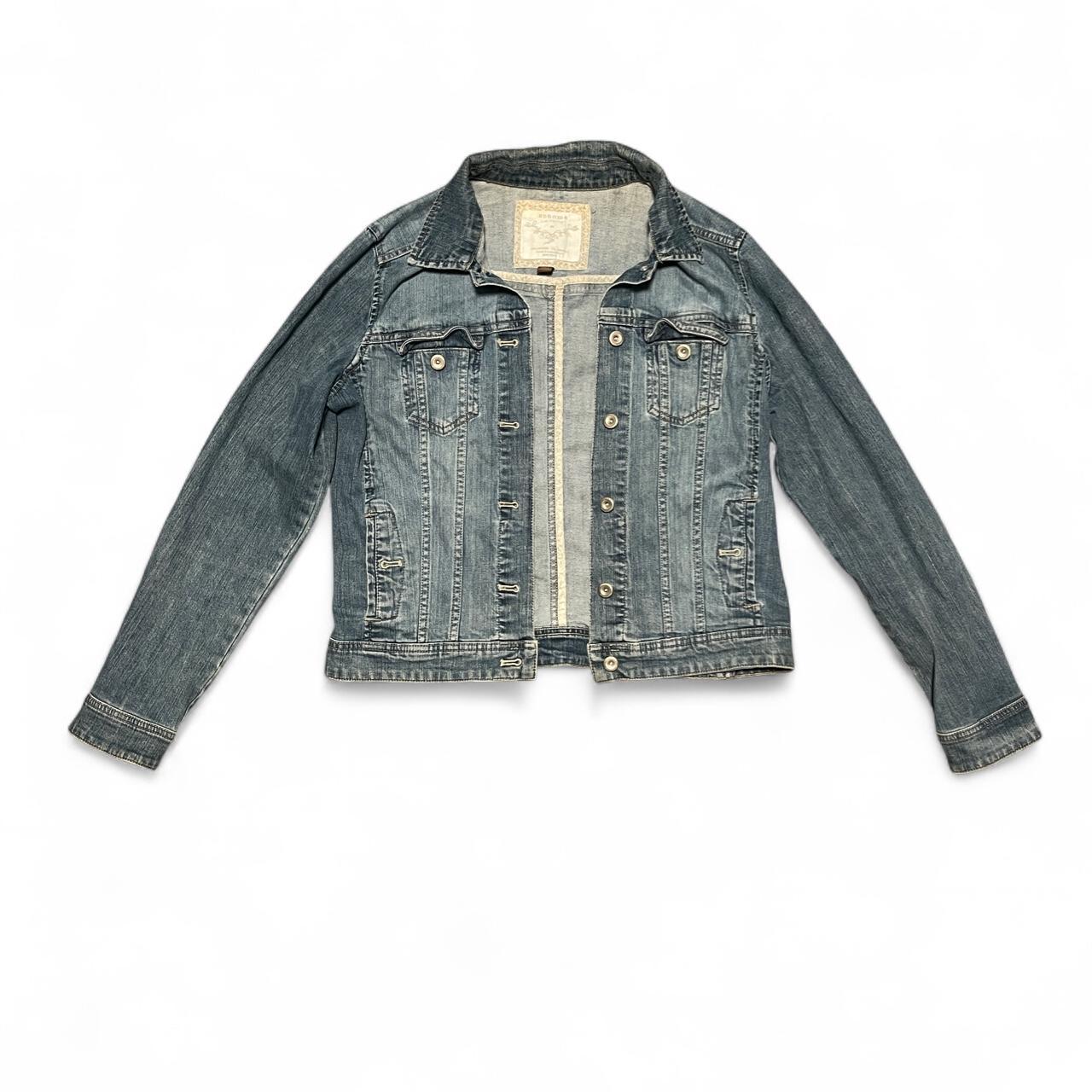 item listed by maximuslacroix