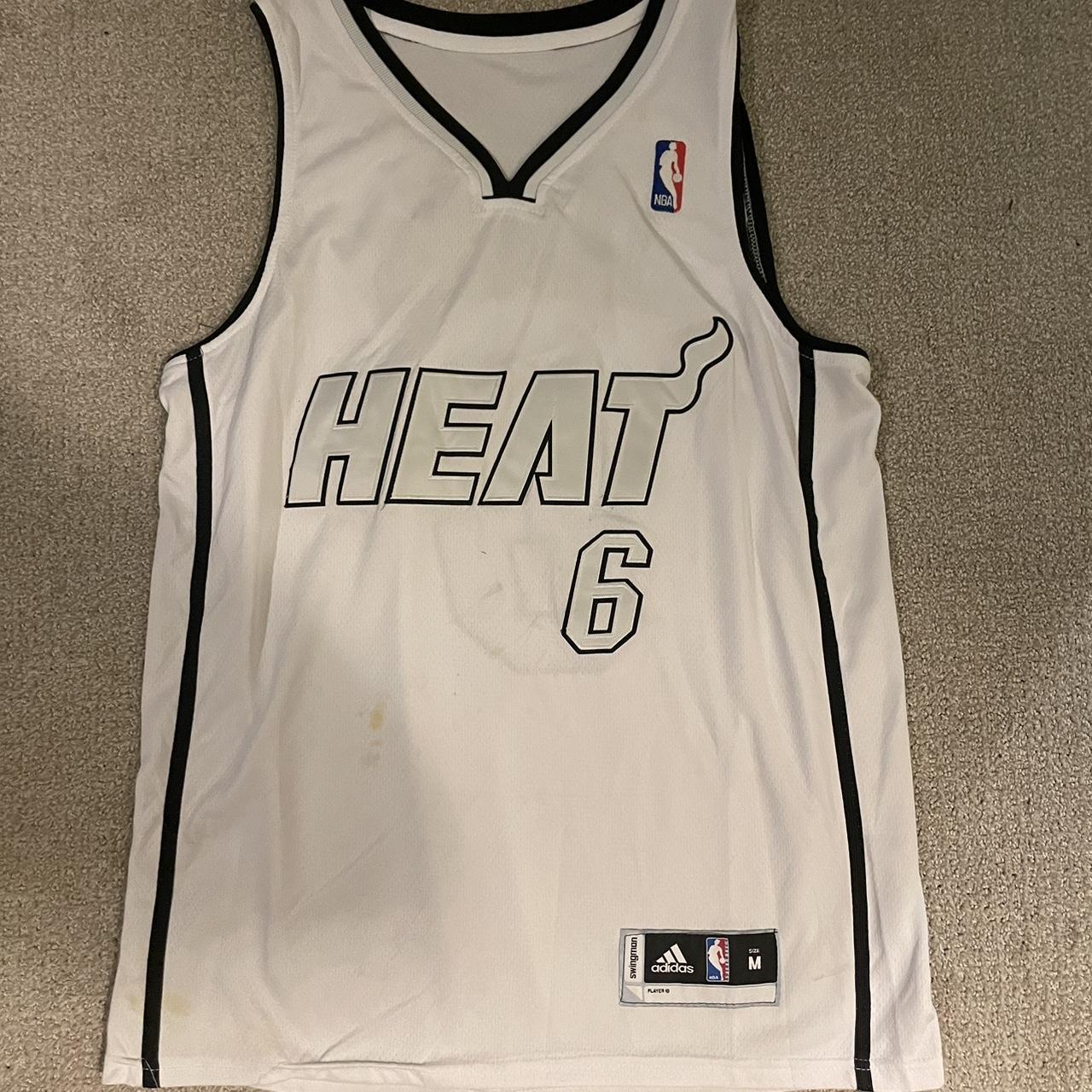 Lebron james white hot clearance heat jersey