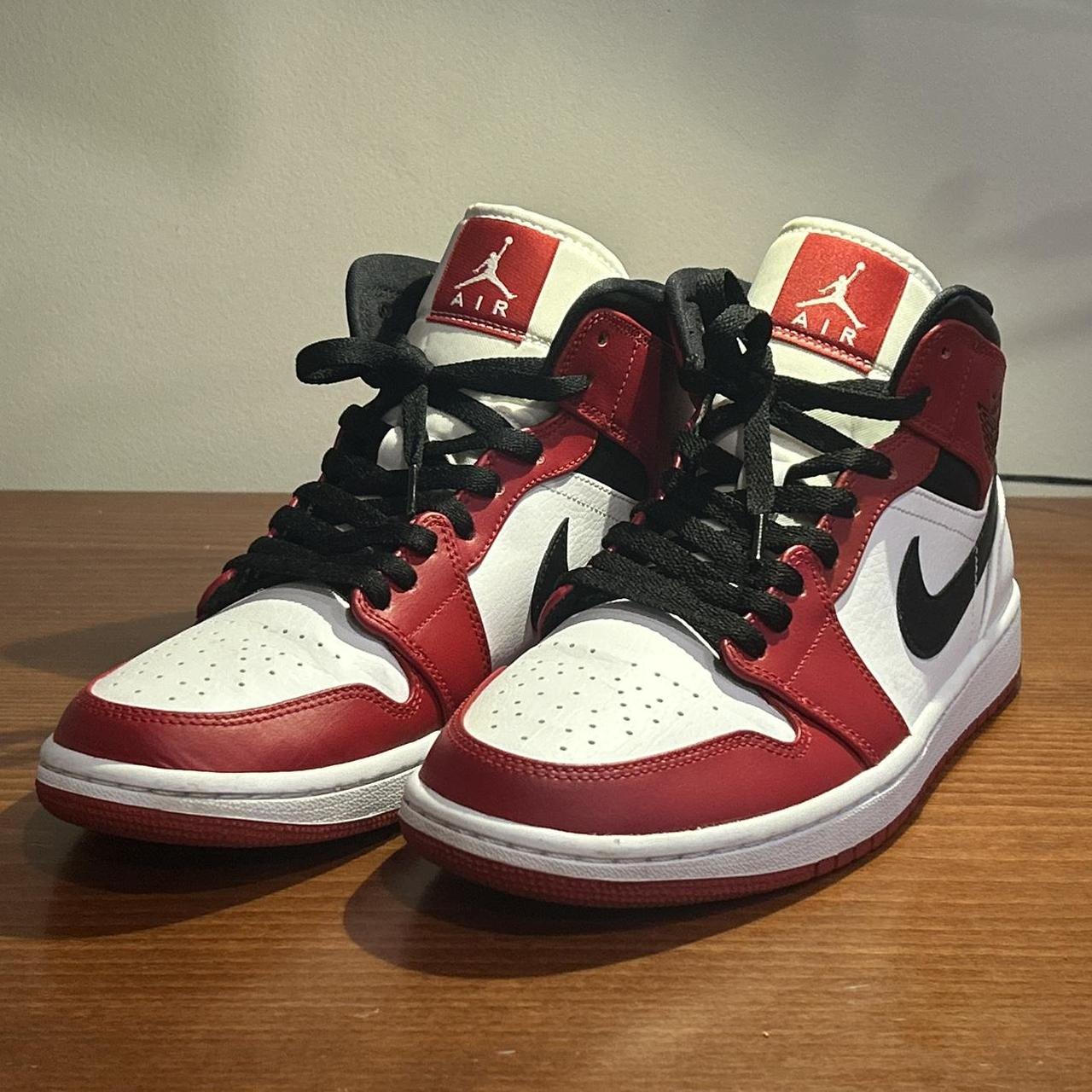 jordan chicago 1 blue
