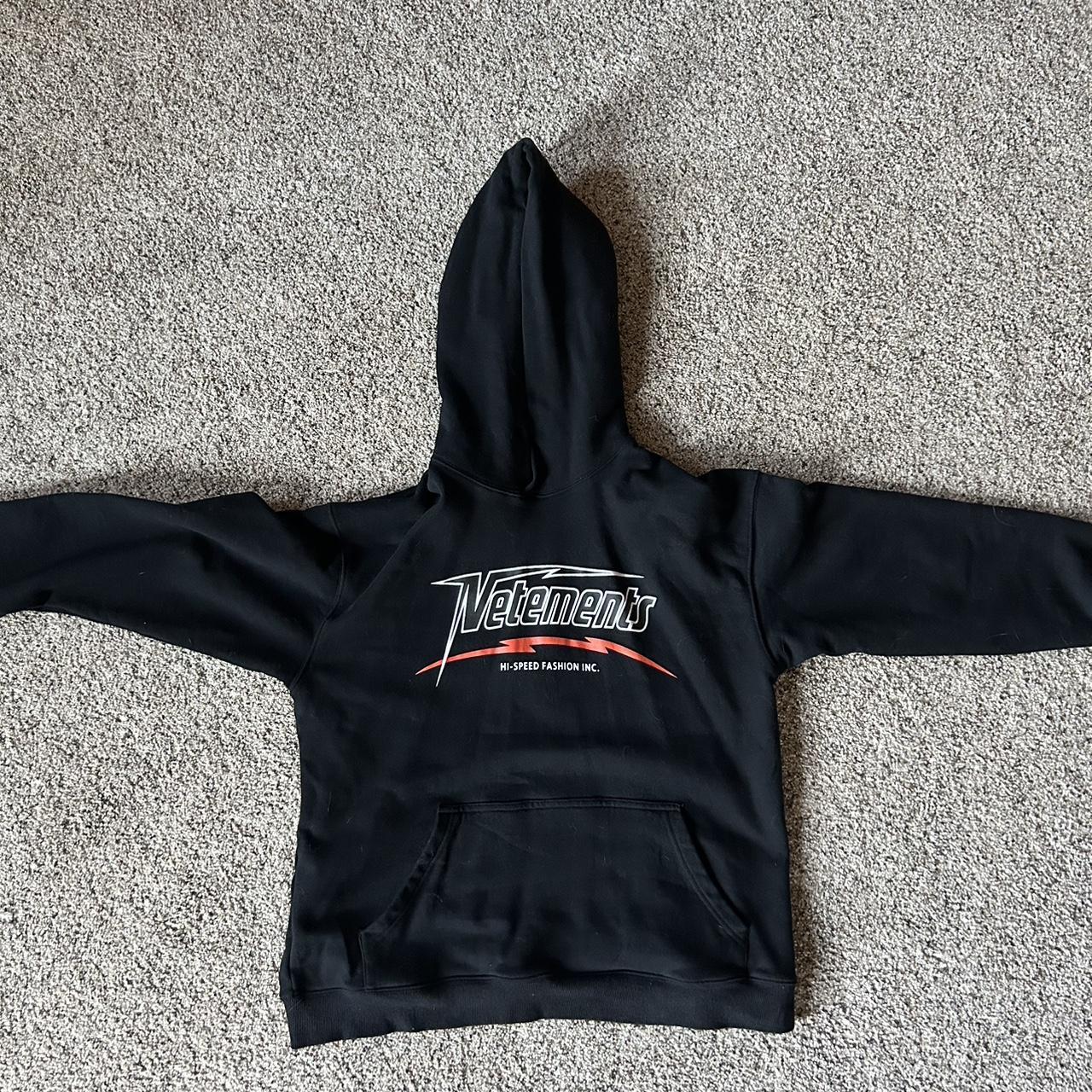 Vetements hotsell thrasher hoodie