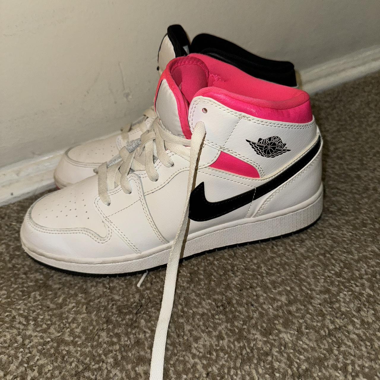 Nike Jordan 1 High Tops US W Size 7 Super cute Great... - Depop