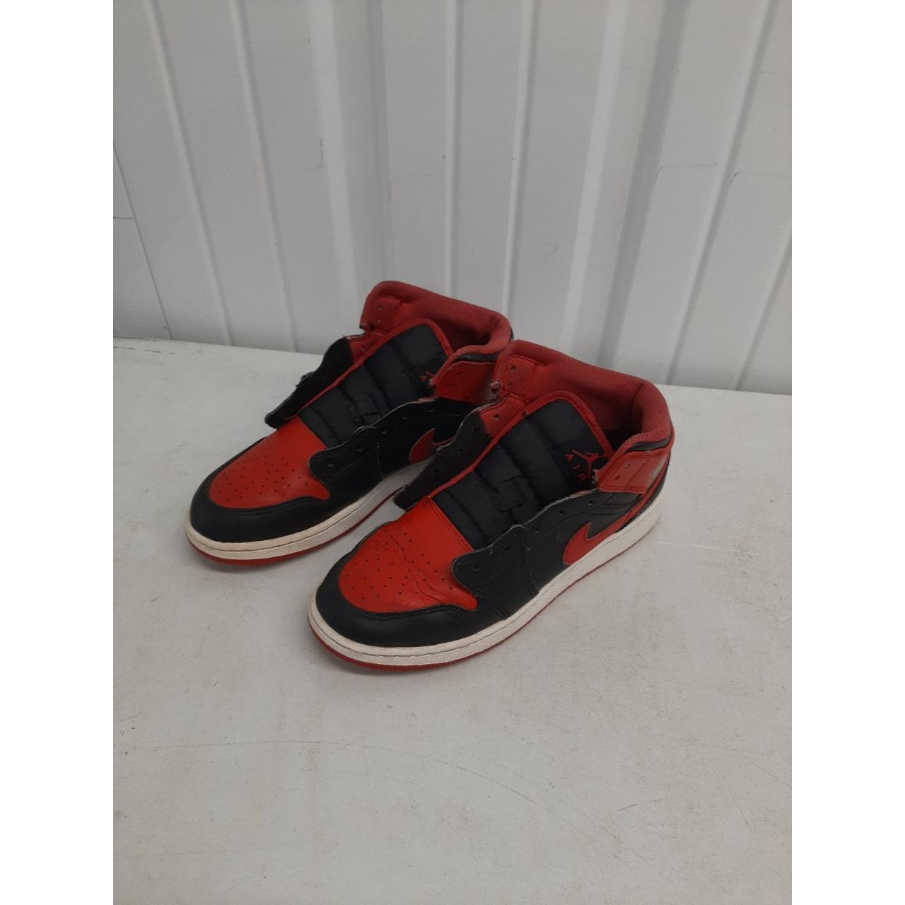 Nike Air Jordan 1 Mid Alternate Bred 2022 DQ8423-060... - Depop