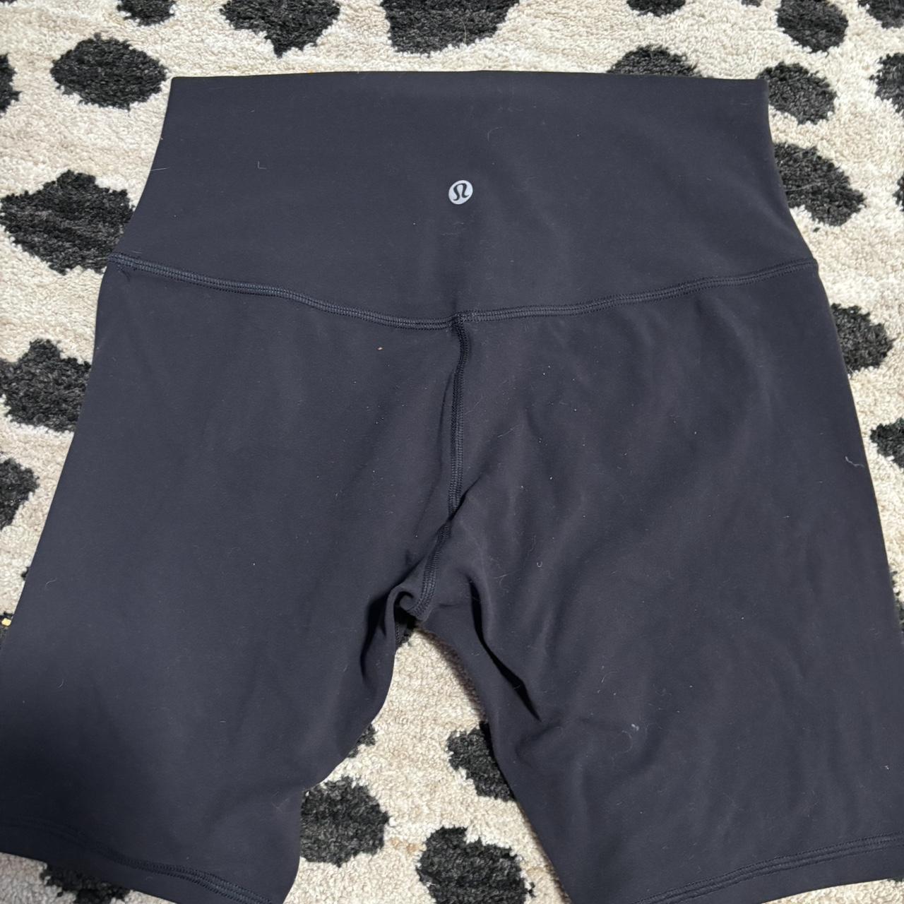 Lululemon 8’ biker shorts (size 8) worn and no tag - Depop