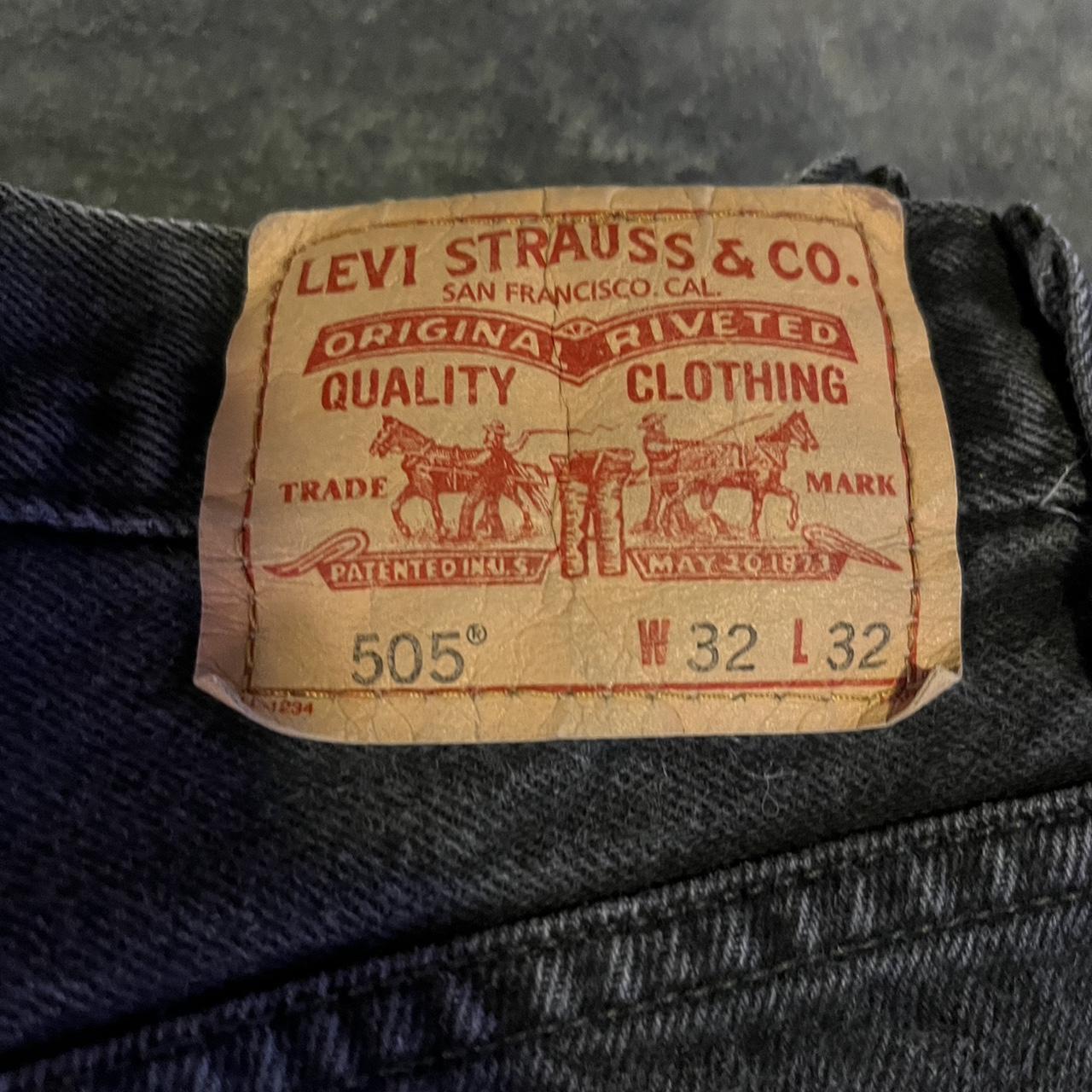 Levi’s pants black - Depop