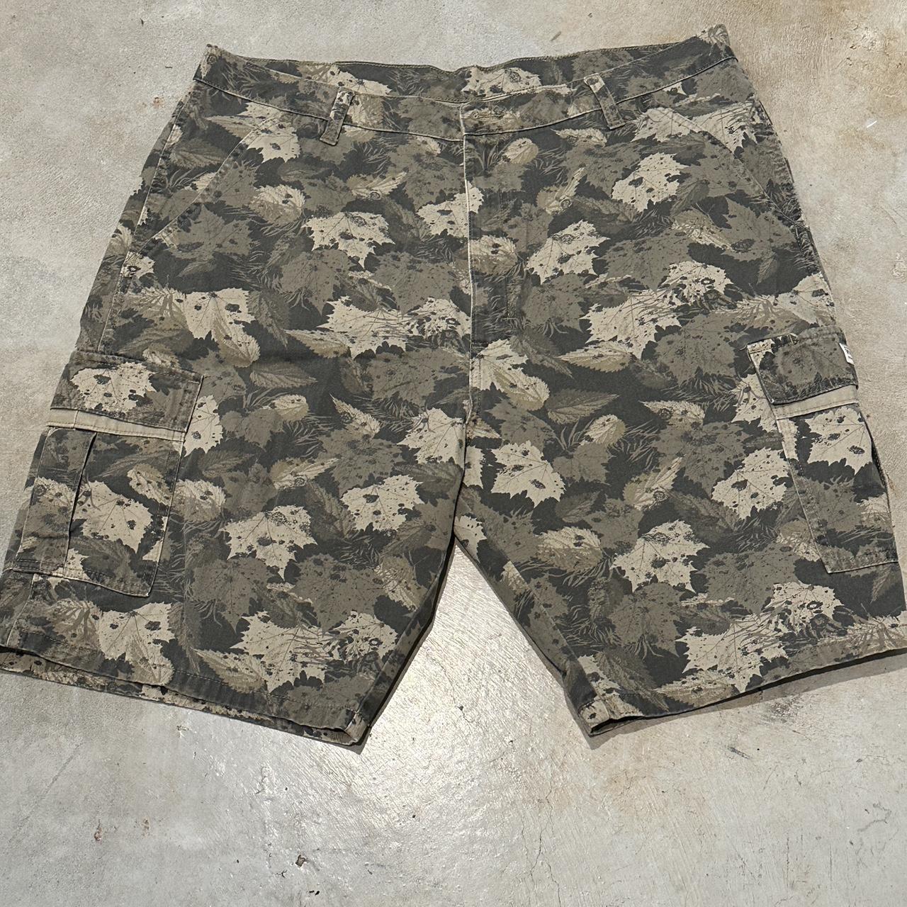 Wrangler Leaf Camo Cargo Shorts Baggy Fit Depop