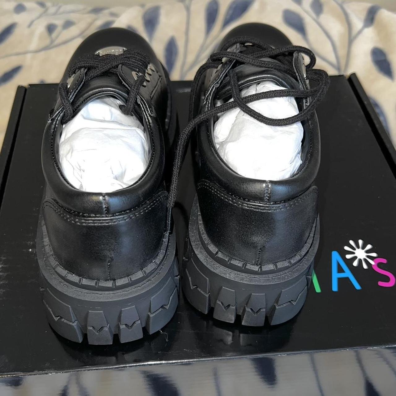 Dolls Kill Delia's Teen Craft Oxford Shoes - Black | Depop