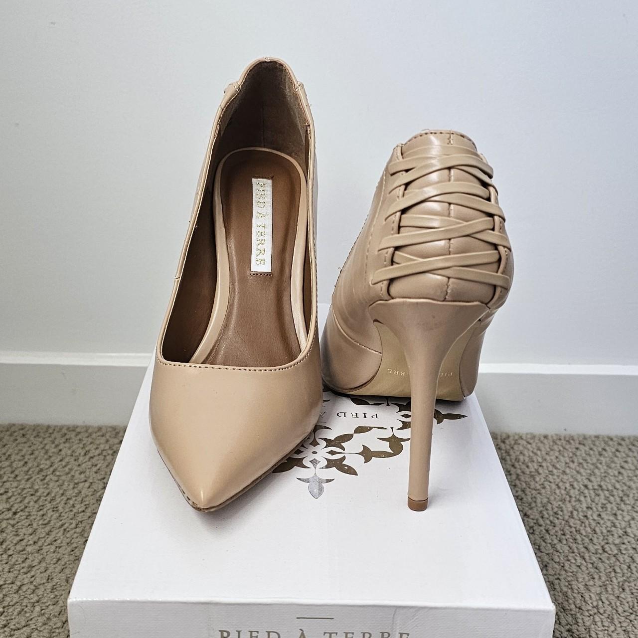 Nude heels 2025 size 7