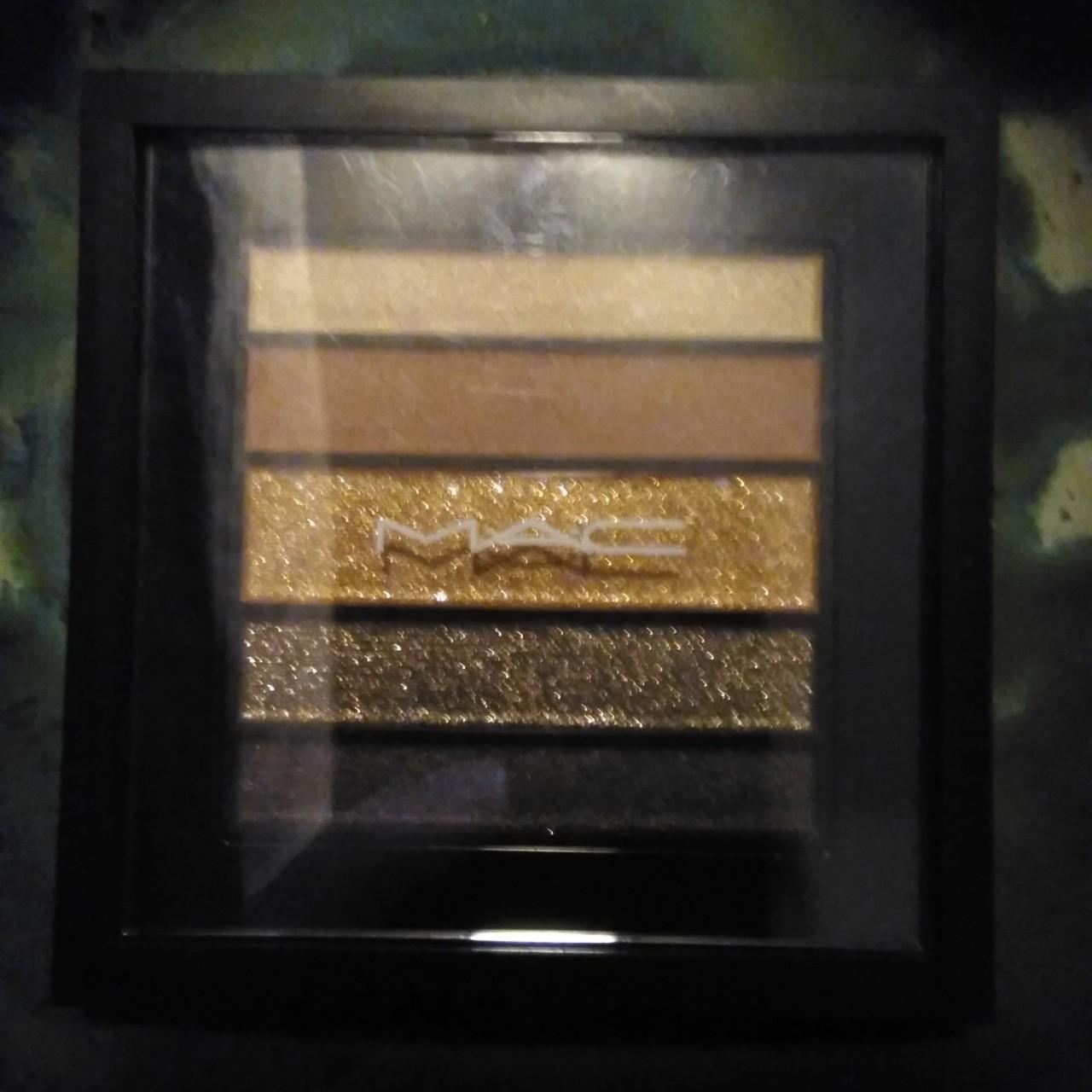 MAC New BrownLuxe Eyeshadow Veluxe Pearl fusion... - Depop