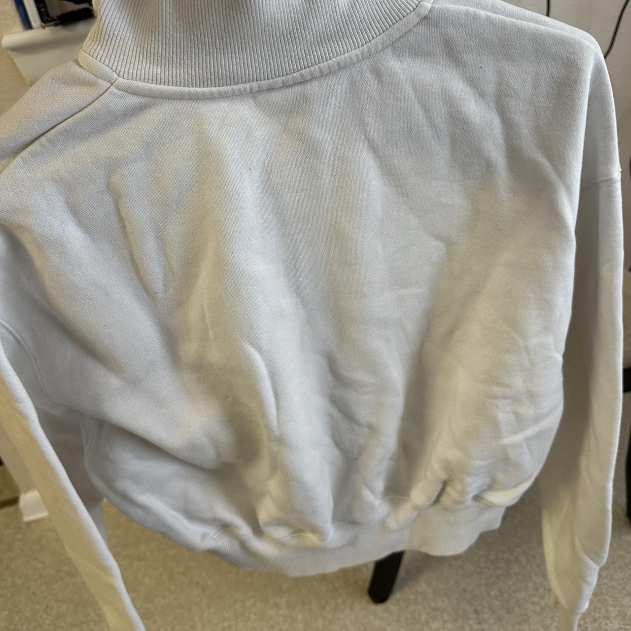cropped white nike hoodie