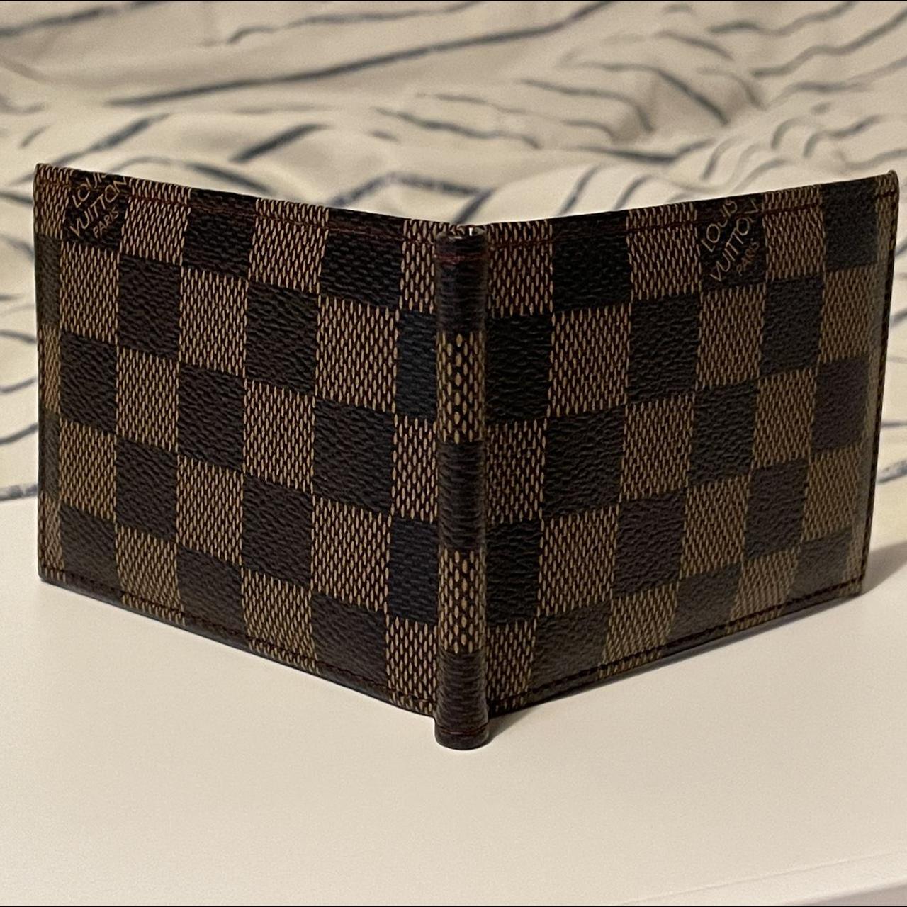 Louis Vuitton French kisslock wallet In beautiful - Depop