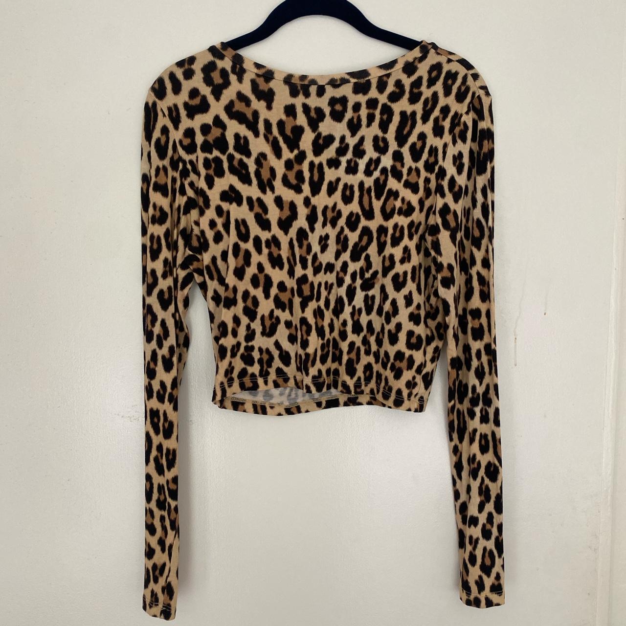 Alice and Olivia animal print discount cropped sweater