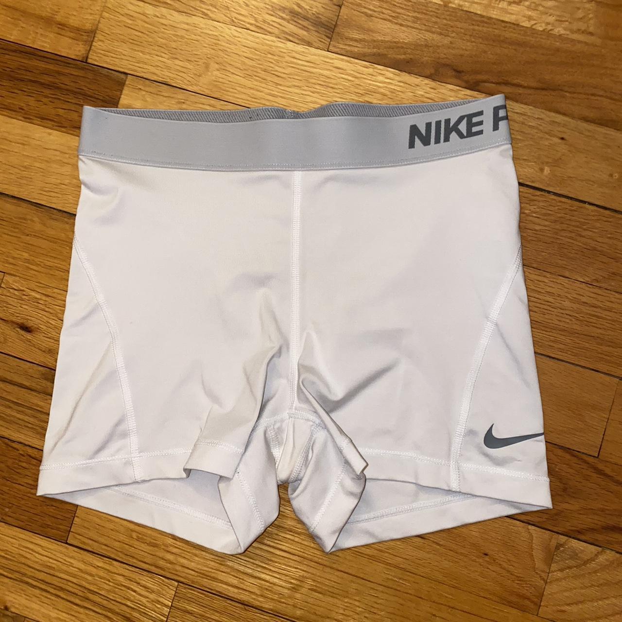 nike joggers baggy
