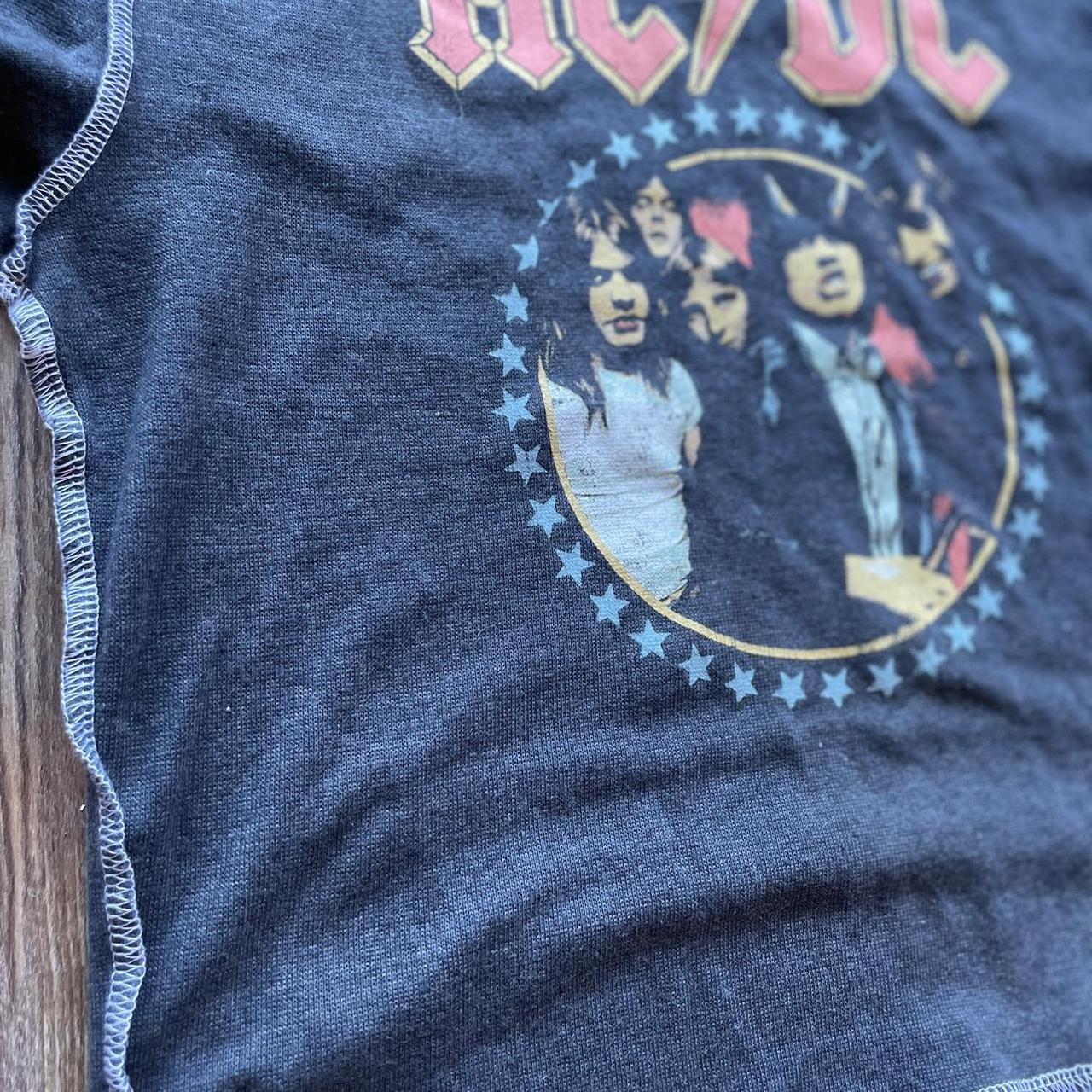 AC/DC ACDC Tour 1979 Cropped Graphic Tee Size M Pre... - Depop
