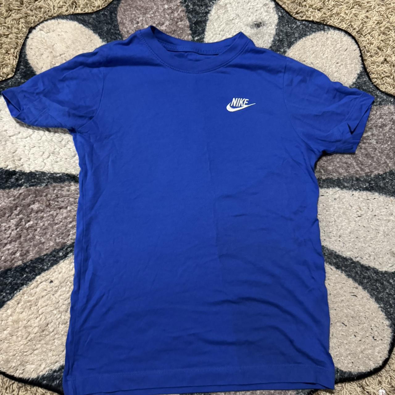 item listed by b1ockthreads