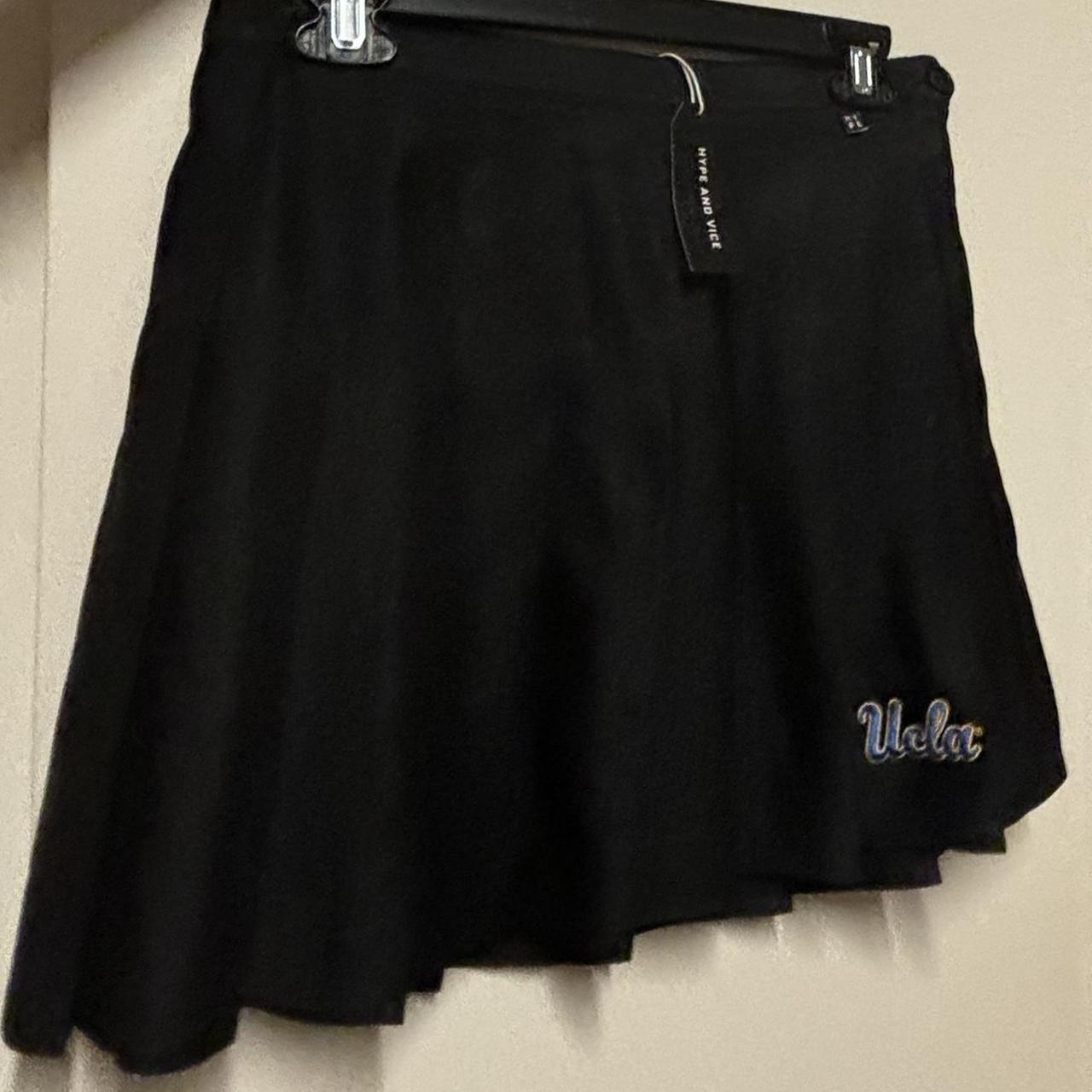 black tennis skirt with leggings by anivivo - Depop