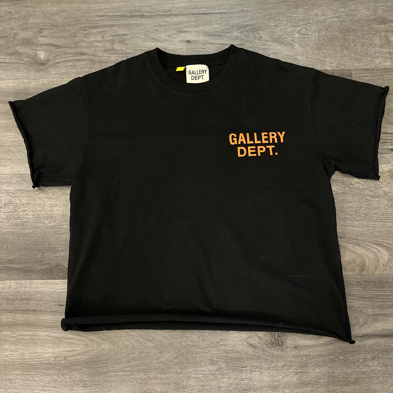 Buy Gallery dept shirt Sz M