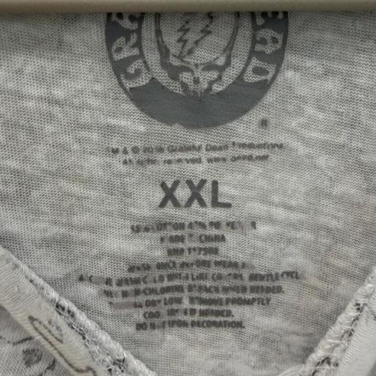 item listed by theyellingcat image 4