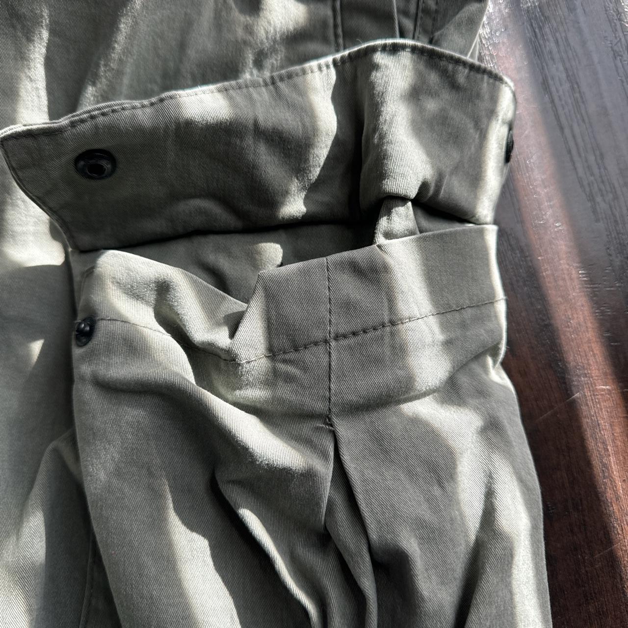 Draw string cargos size xxl - Depop