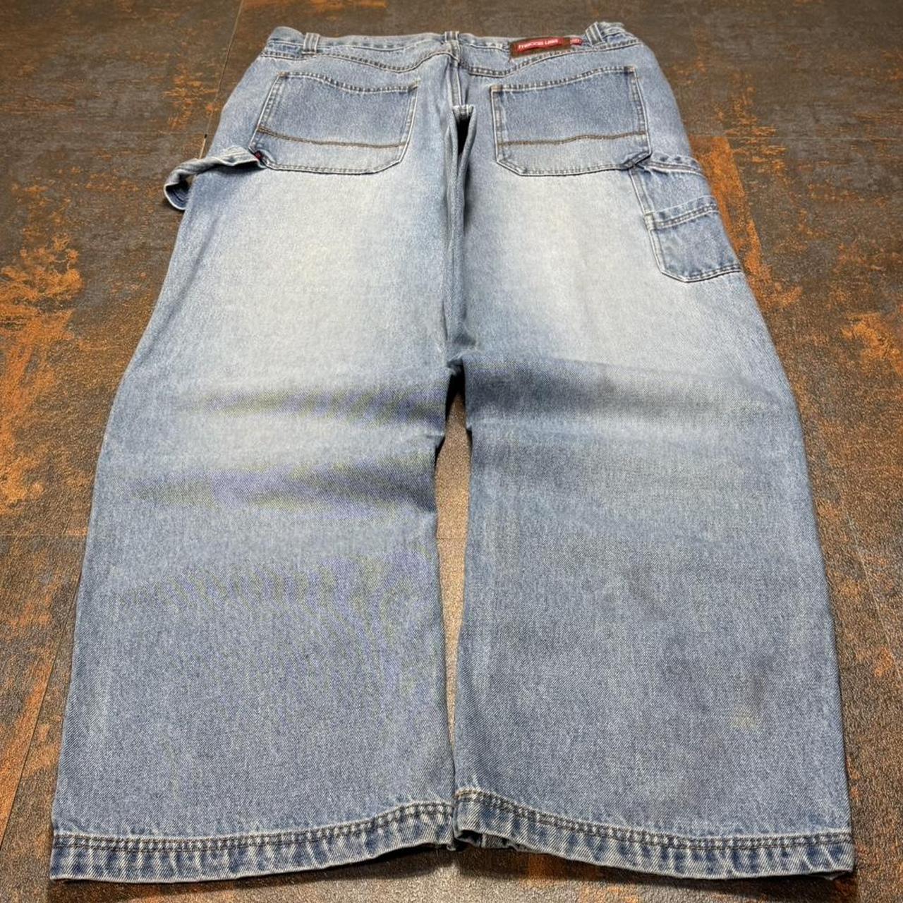 item listed by 00denim