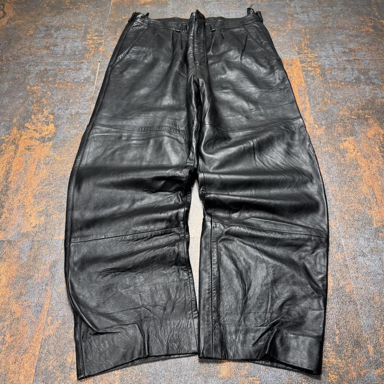 item listed by 00denim