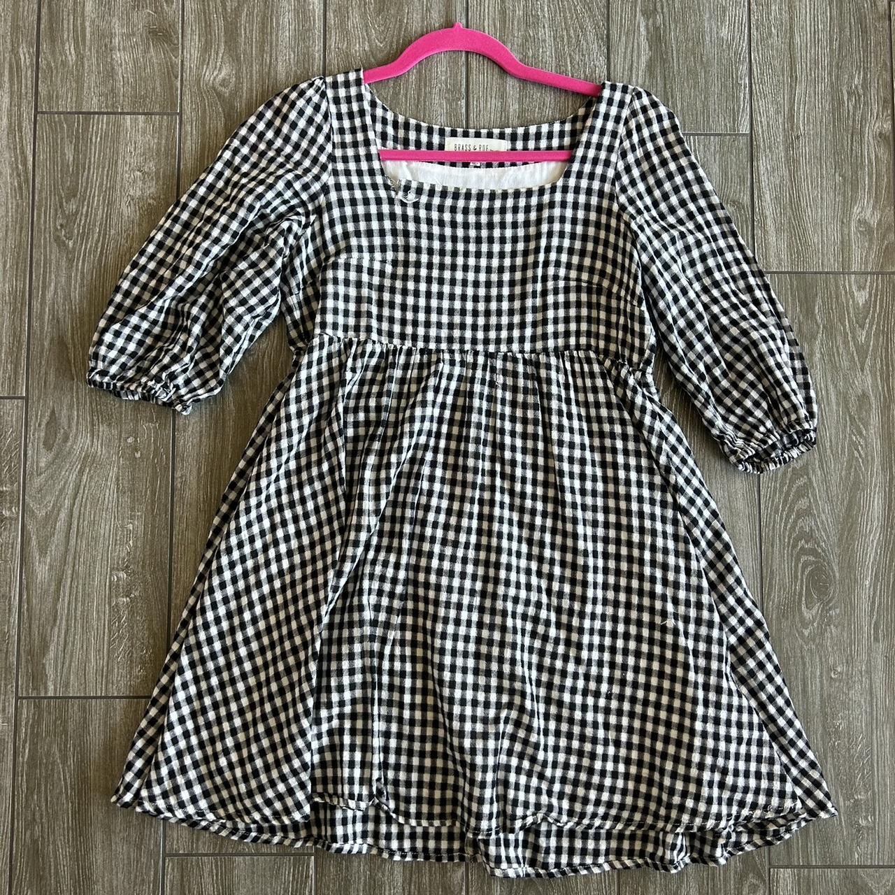 item listed by emmiemcooley