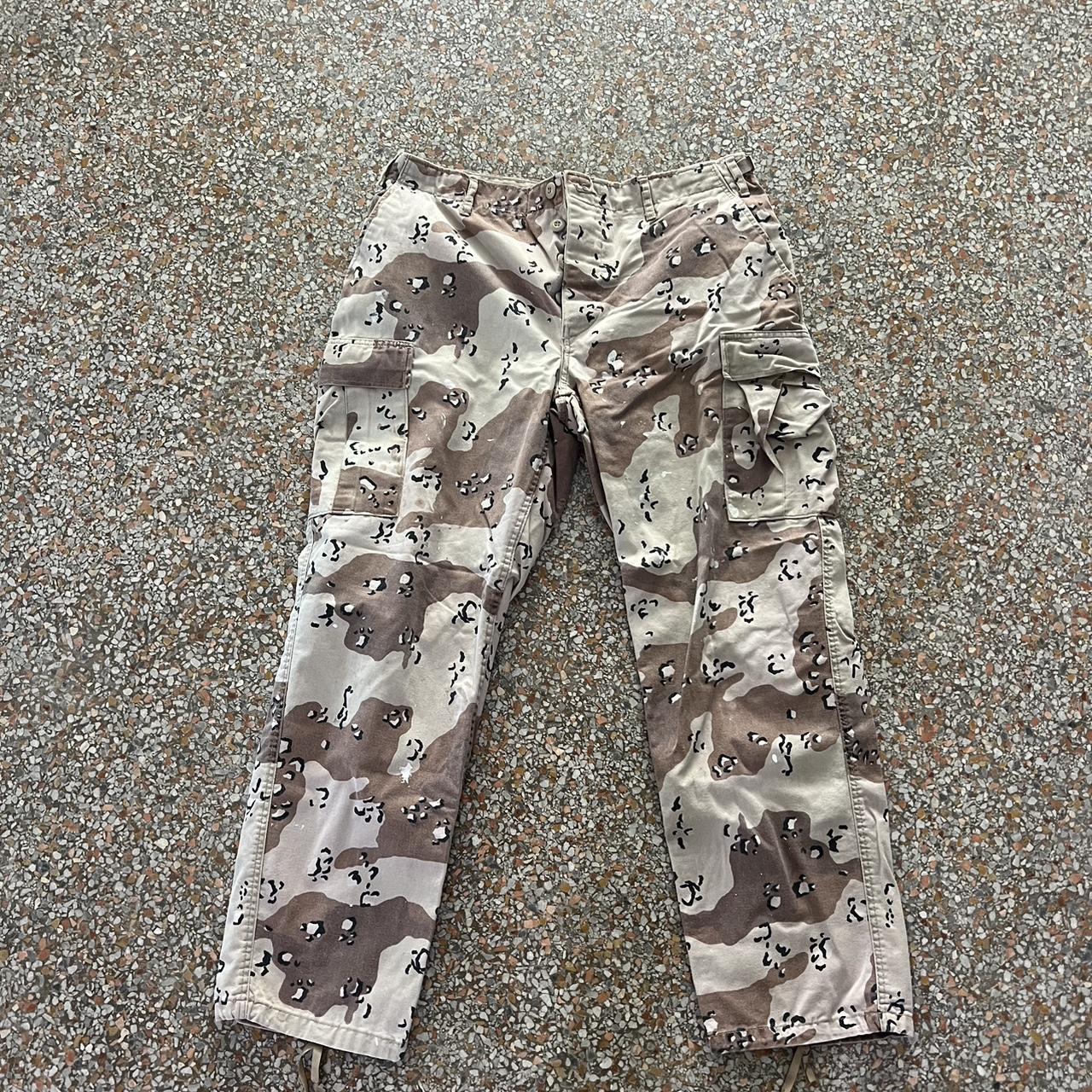 Vintage camo military style cargo pants Size... - Depop