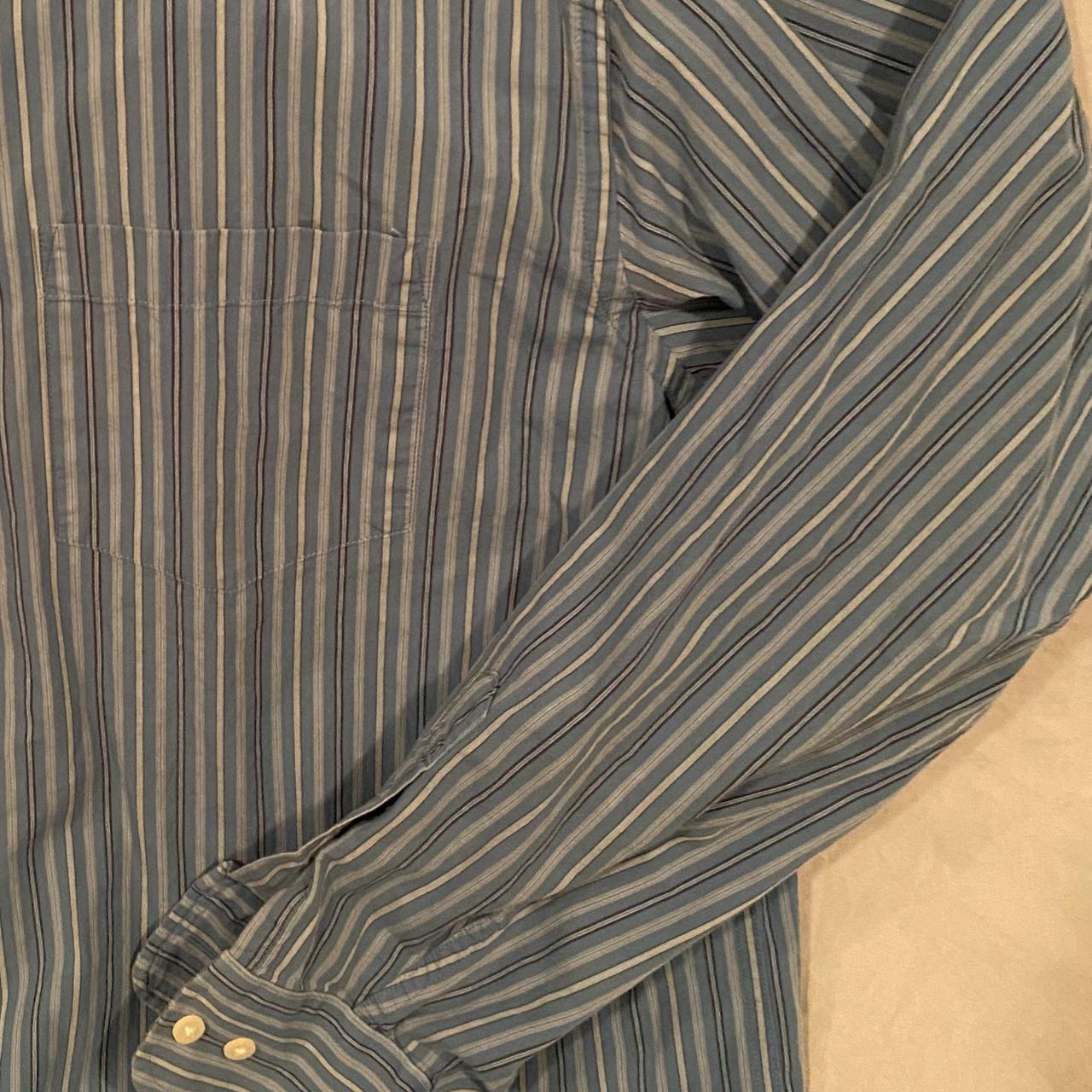 Men's XL button up shirt w/ collar - Depop