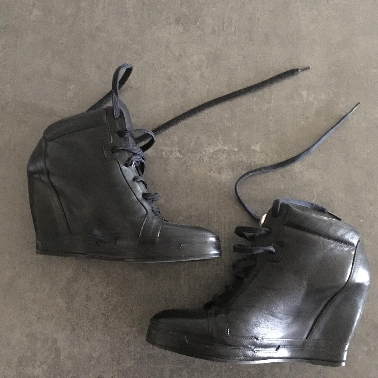 item listed by loveluke1121