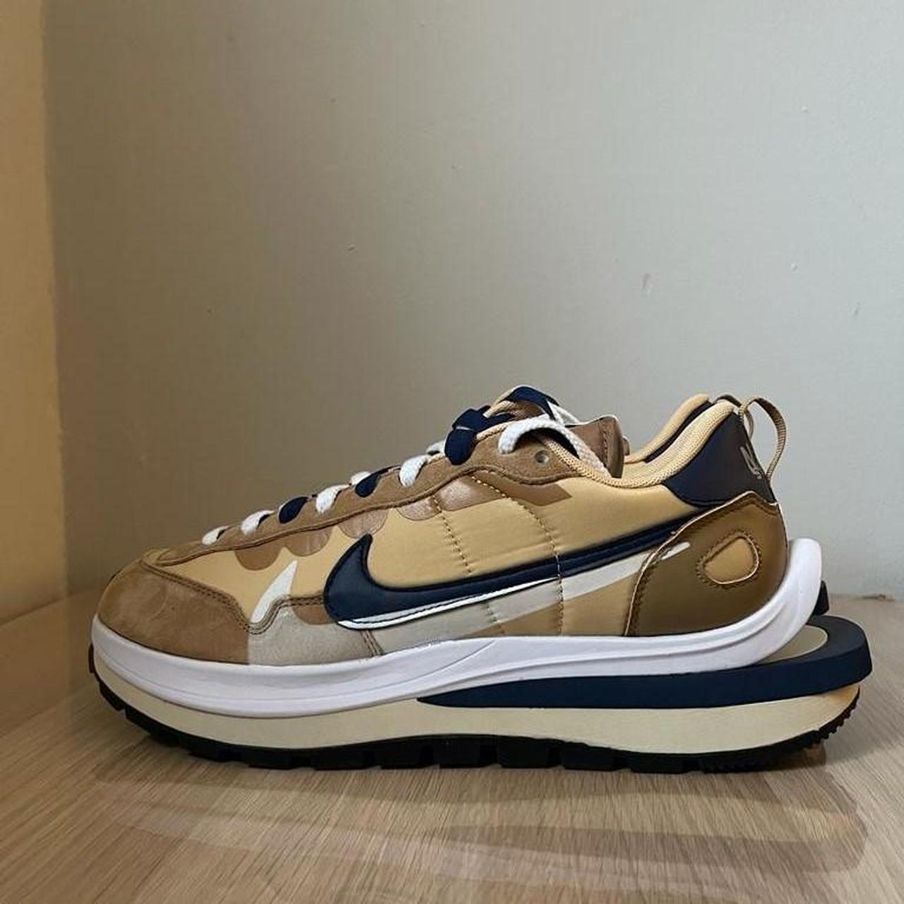 sacai x vaporwaffle tan navy
