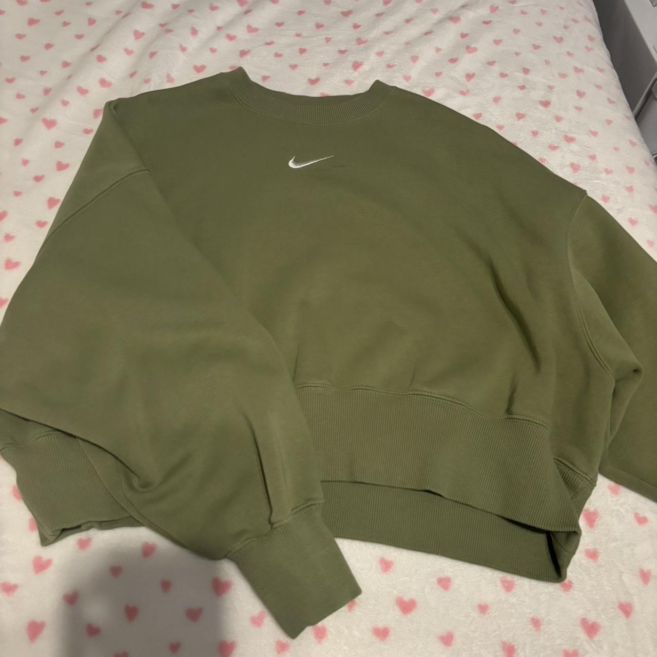 sage green nike sweatshirt